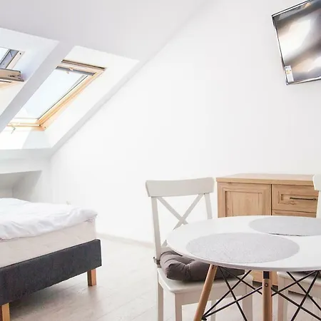 Silver Apartment *